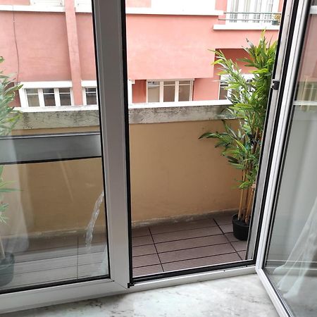 Sweet Suites Guesthouse Close To Famous Avenue Liberty Lisbon Bagian luar foto